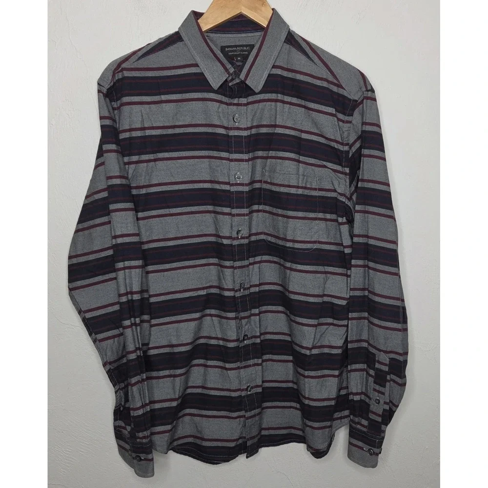 Banana Republic Men's Lightweight Flannel Shirt Medium Gray Navy Garnet Striped
